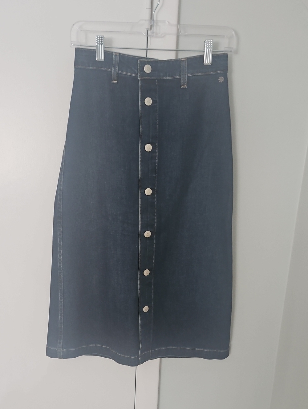 Women’s Dark Blue Button-Front Denim Midi Skirt